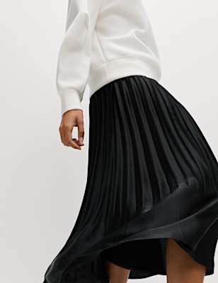 Pleated Midaxi Skirt