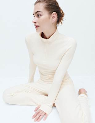 Heatgen&trade; Maximum Thermal Funnel Neck Top