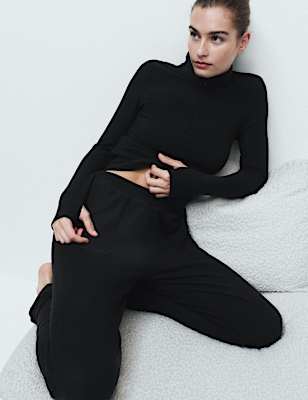 Heatgen&trade; Maximum Thermal Slim Joggers