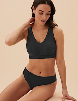 Flexifit&trade; Lace Non Wired Crop Top