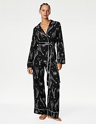 Dream Satin&trade; Giraffe Print Pyjama Set