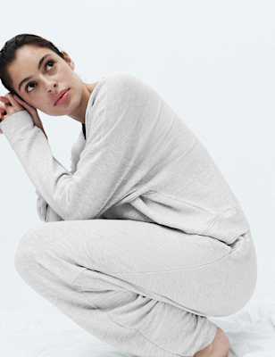 Flexifit&trade; Cuffed Leg Lounge Pyjama Set