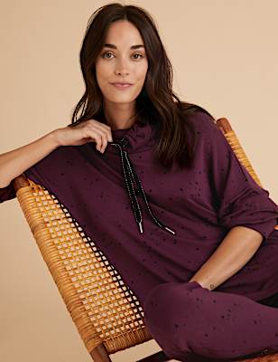 Flexifit™ Lounge Star Print Funnel Neck Top