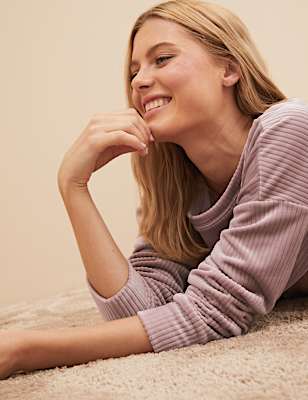 Flexifit™ Velour Lounge Sweatshirt