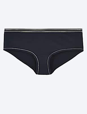 Sporty Waist Low Rise Shorts