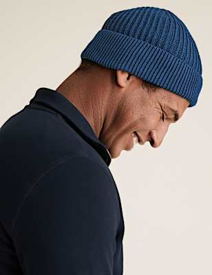 Knitted Beanie Hat with Thermowarmth™