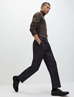 Relaxed Tapered Fit Single Pleat Jeans