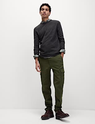 Tapered Fit Stretch Cargo Trousers