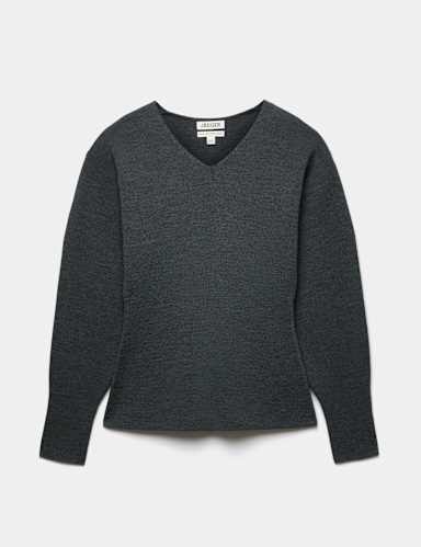 Pure Merino Wool V-Neck Fitted Jumper.