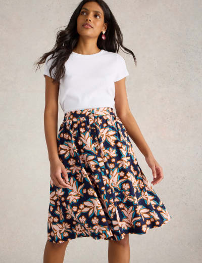 Knee length skirts m and s top