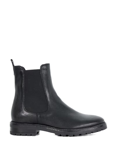 Flat leather chelsea boots top