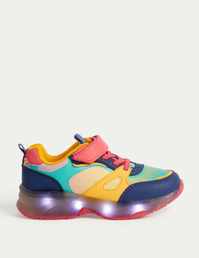 Childrens trainers size 2.5 store