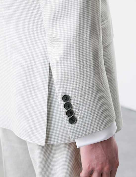 Tailored Italian Linen Miracle&trade; Suit