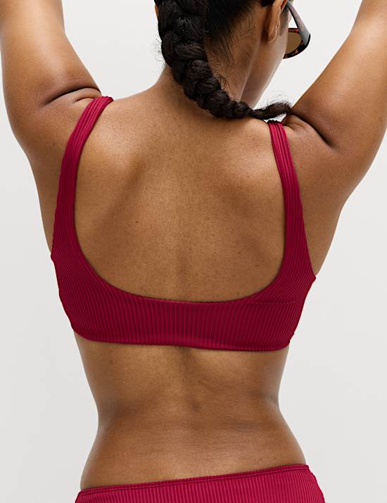 Bikini &agrave; d&eacute;collet&eacute; rond et motif c&ocirc;tel&eacute;