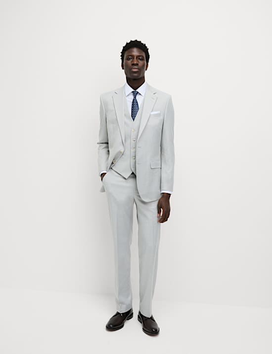 Normal geschnittener Anzug mit Stretchanteil