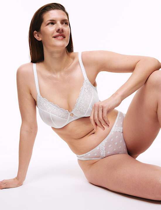 Daisy Embroidery Wired Plunge Bra Set F-H