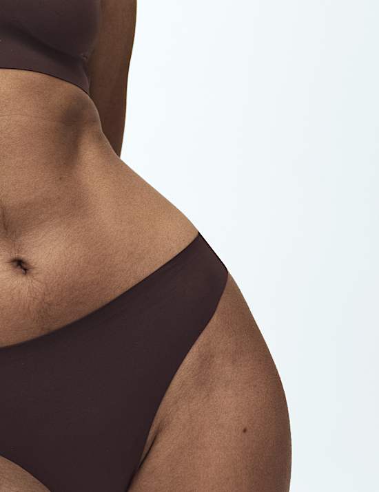 Set Bra Tanpa Tali Berkawat Body Invisibles&trade; Cup A-E