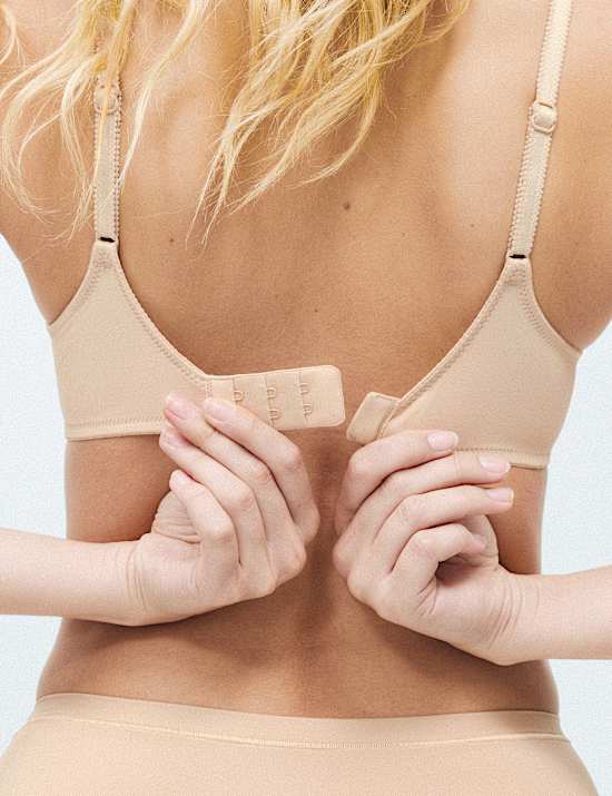 Amelia Lace Natural Lift&trade; Full Cup Bra Set A-E