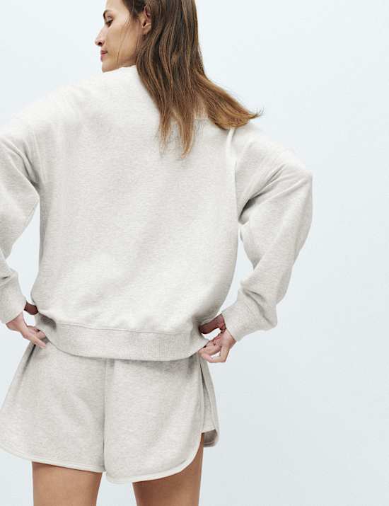 Set met zachte katoenrijke sweater met borduurwerk en broek