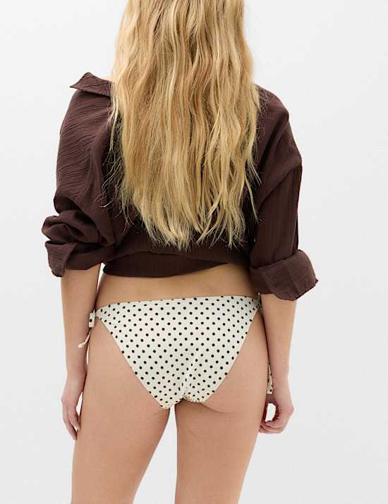 Bikini de tri&aacute;ngulo estampada