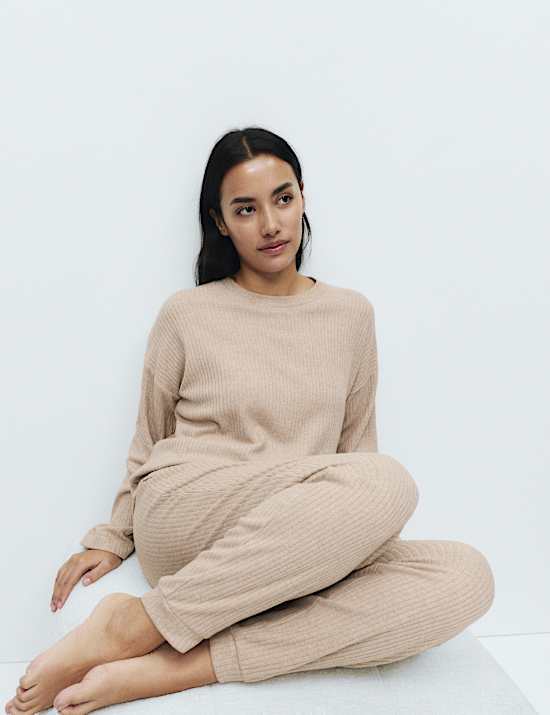 Ribbed Crew Neck Long Sleeve Pyjama Set