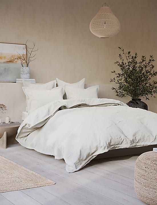Patterned bedding