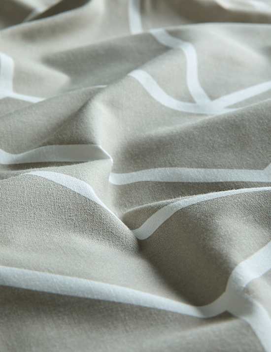 Cotton Blend Geometric Bedding Set