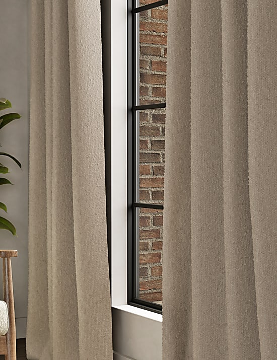 Tirai Bouclé dengan Lubang Gantungan