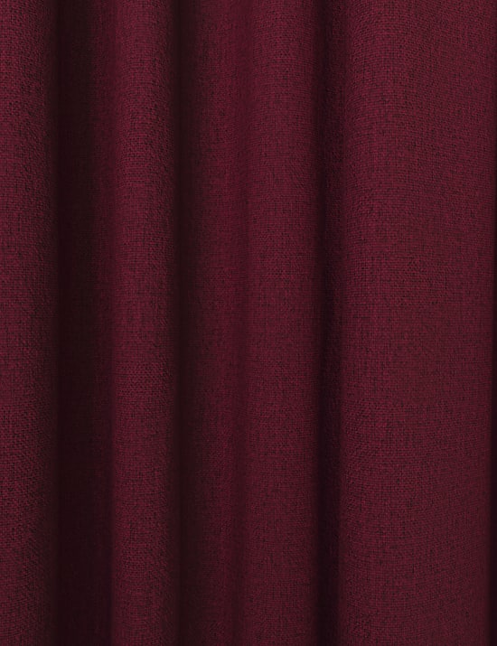 וילונות הצללה תרמיים סרוקים עם קפלים דקים