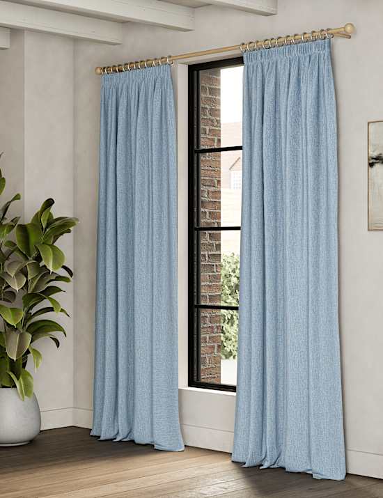 Verduisterende, ultrathermische, geborstelde gordijnen met potloodplooi