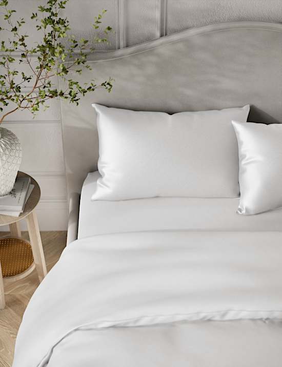 Taie d'oreiller 100 % soie &agrave; motif m&ucirc;re