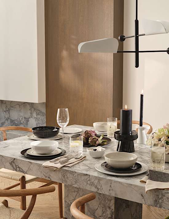 Raised Dinner Candle Holder