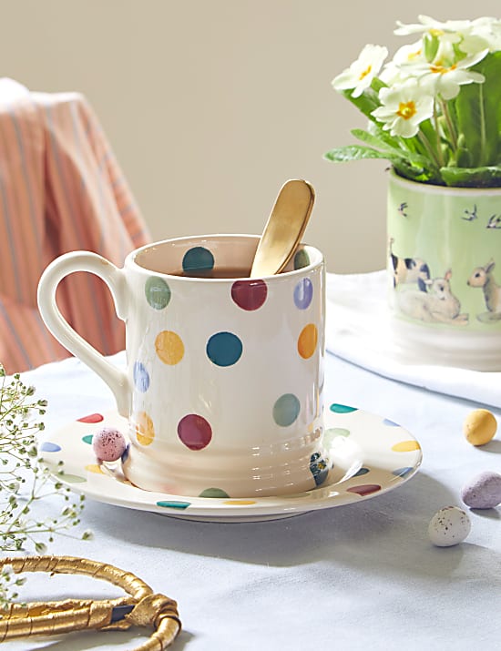 Punt&iacute;kovan&yacute; hrnek