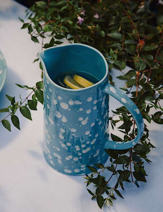 Carafe &agrave; motif &eacute;claboussures de peinture