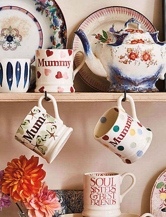 Mug &agrave; motif coeurs roses avec texte &laquo; Mummy &raquo;