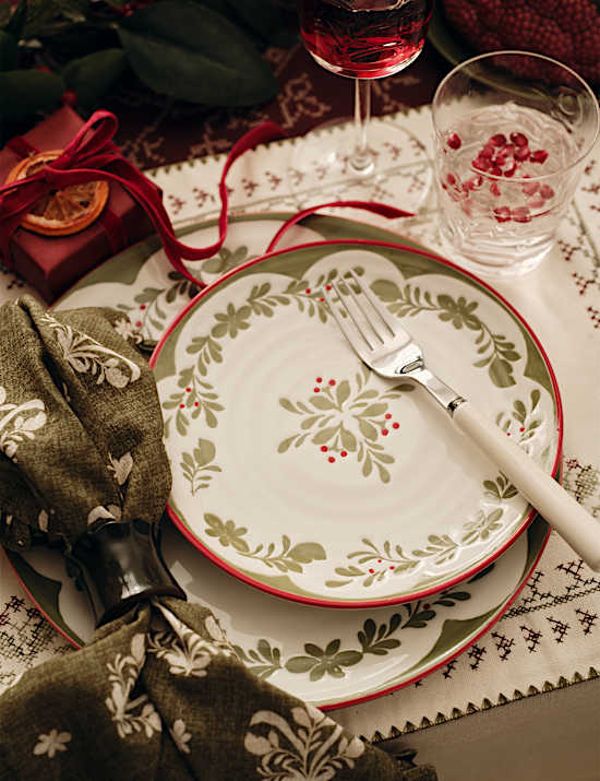 Set of 4 Winter Foliage Side Plates