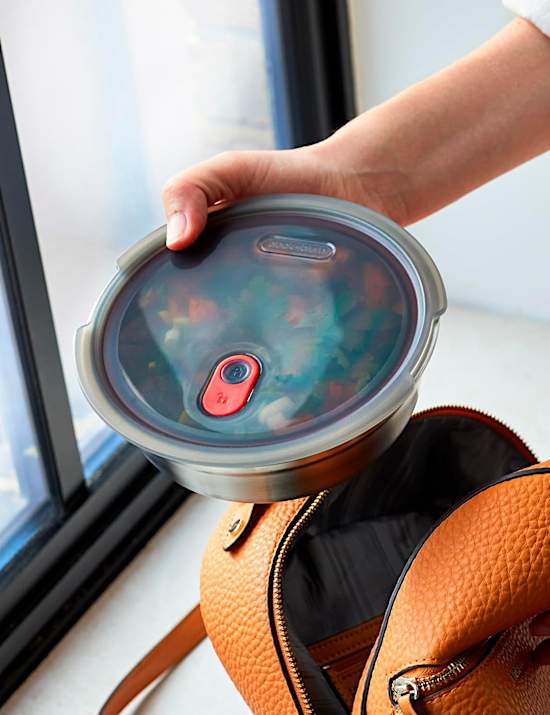 Gro&szlig;e R&uuml;hrsch&uuml;ssel aus Edelstahl