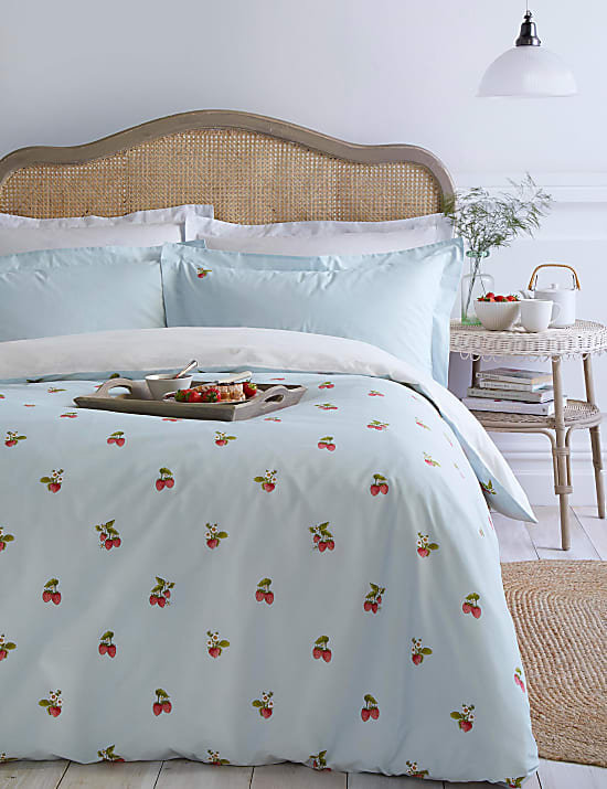 Pure Cotton Strawberries Bedding Set