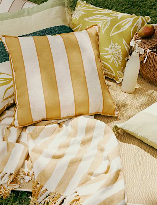 Set of 2 Striped Outdoor Cushions
