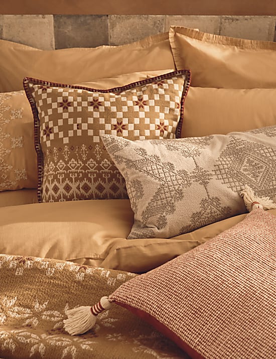 Sierra Kissen aus reiner Baumwolle mit Deckenstichmuster