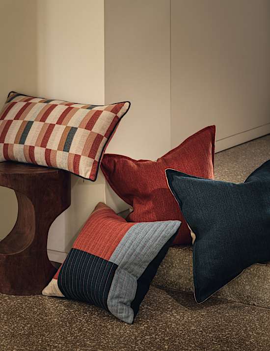 Kissen aus reiner Baumwolle mit Strukturmuster