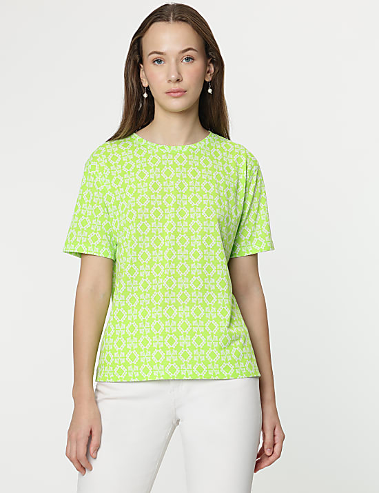 Geometric Print Half Sleeves T-Shirt