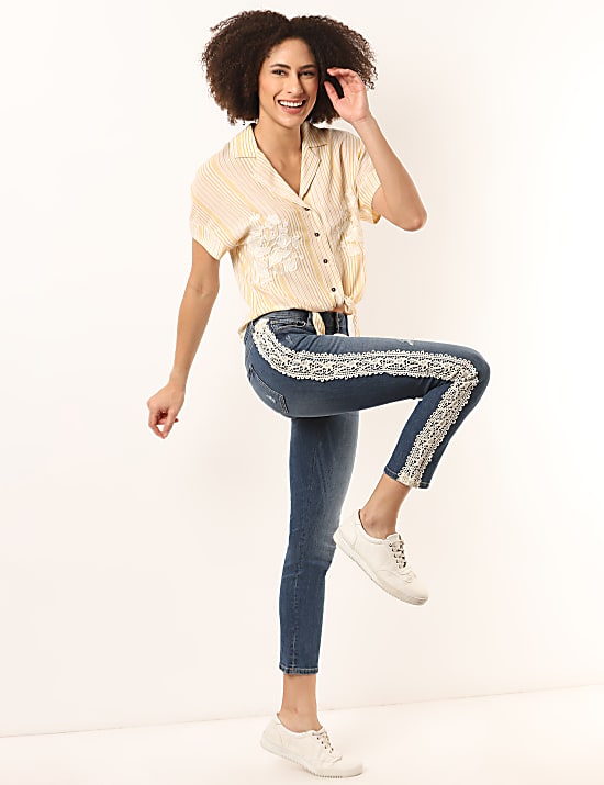 Cotton Mix Side Lace Pattern Slim Fit Jeans