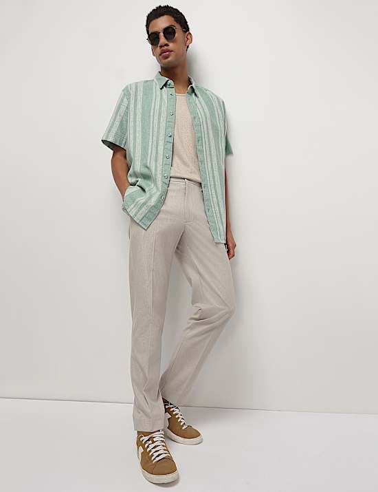 Mid Waist Textured Slim Fit Trousers