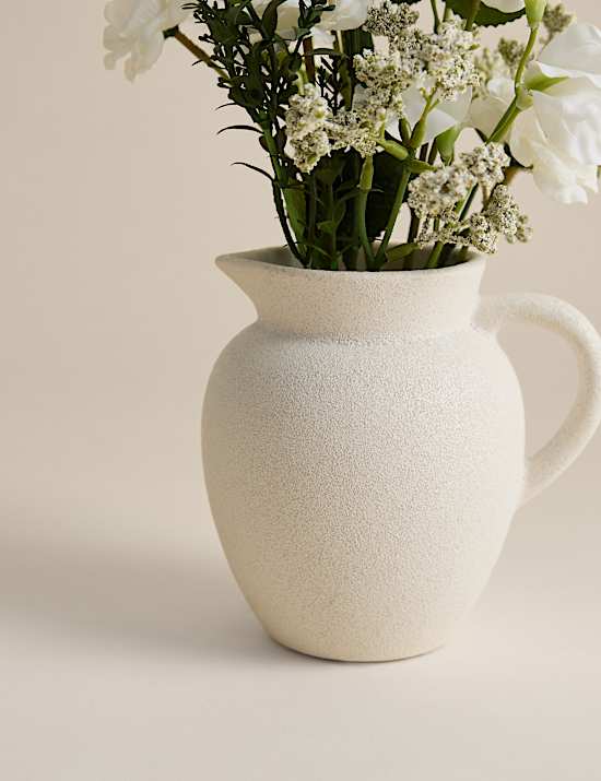 Composition florale artificielle en pot en c&eacute;ramique