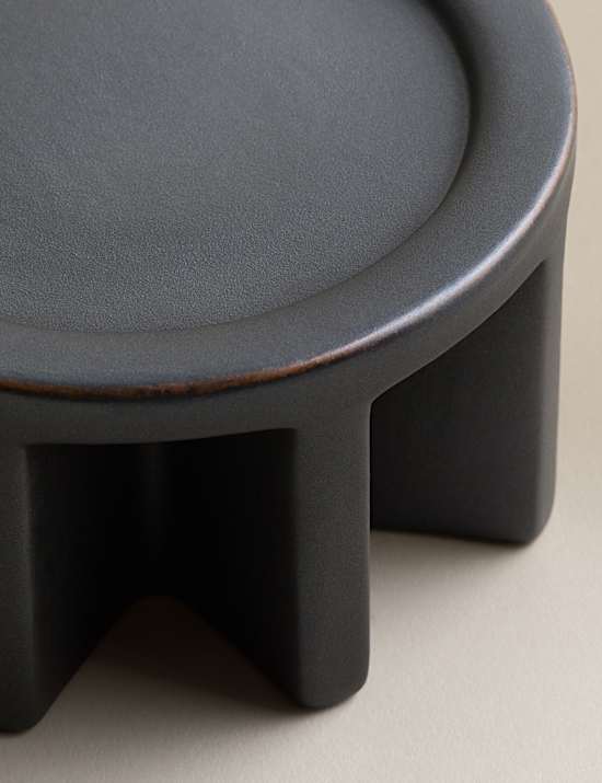 Ridged Pillar Candle Holder