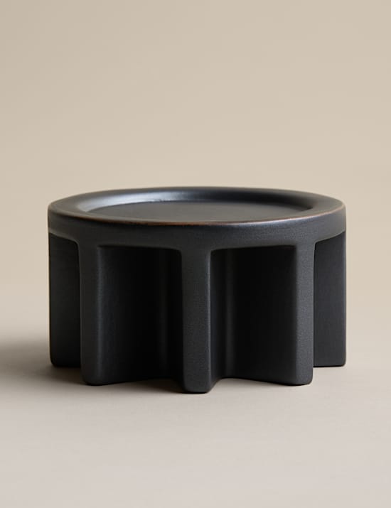 Ridged Pillar Candle Holder