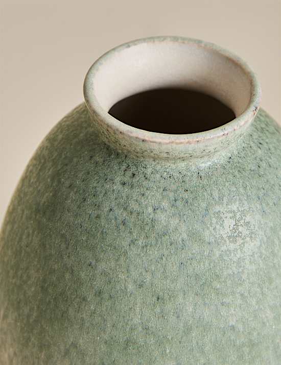 Medium Rounded Ceramic Vase