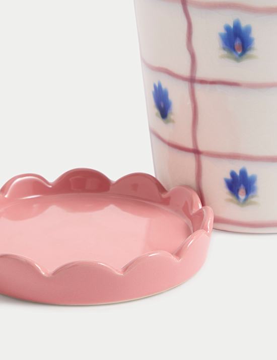 Pot en c&eacute;ramique &agrave; carreaux et motif fleuri avec plateau