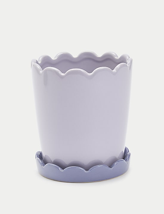 Scalloped Ceramic Planter with Tray